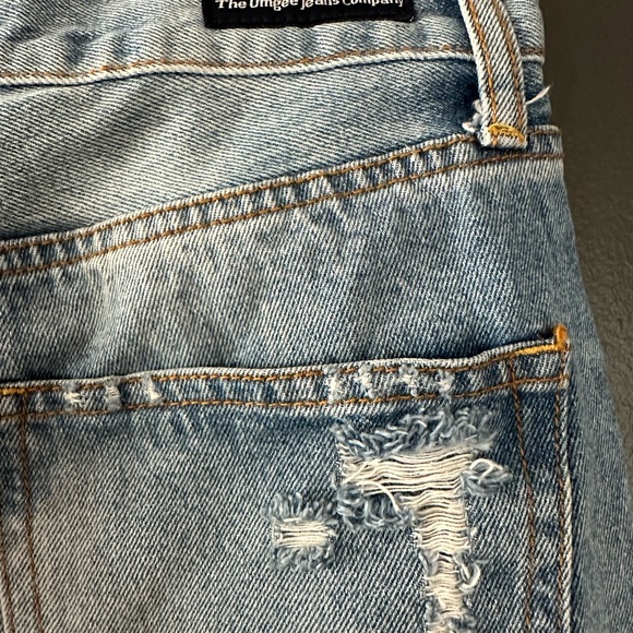 Umgee Jeans Company Ultra Distressed High Waisted Jeans - Picture 5 of 7